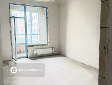 2-комнатная квартира, этаж 4 из 16, 72 м², миниатюра 3