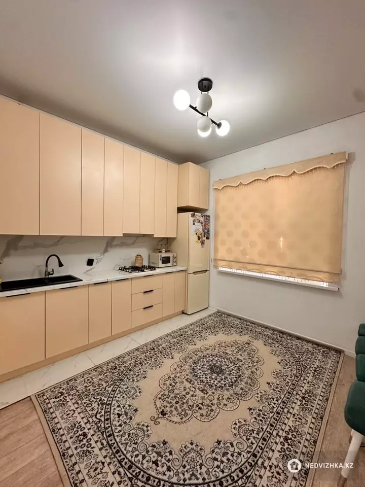 5-комнатный дом, 4 соток, 120 м², фотография 2