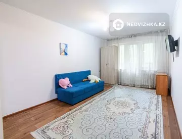 1-комнатная квартира, этаж 2 из 4, 33 м², миниатюра 2