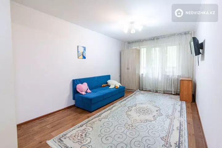 1-комнатная квартира, этаж 2 из 4, 33 м², фотография 2