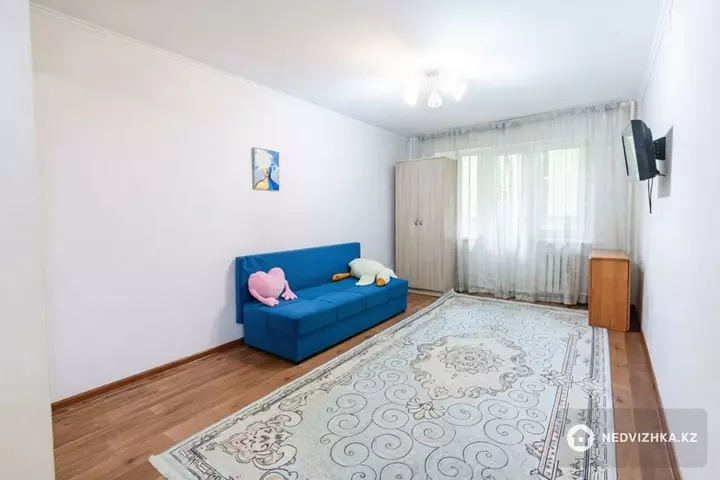 1-комнатная квартира, этаж 2 из 4, 33 м²