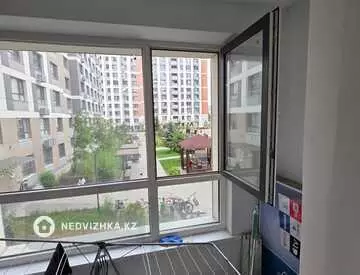 3-комнатная квартира, этаж 2 из 12, 86 м², миниатюра 6