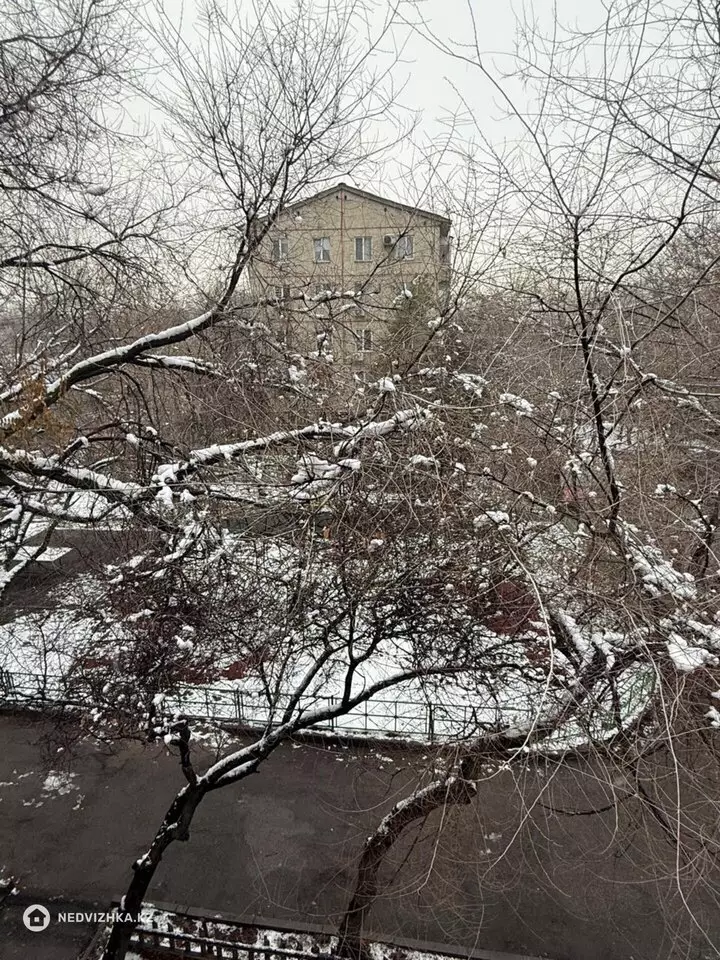 2-комнатная квартира, этаж 3 из 3, 36 м², фотография 3