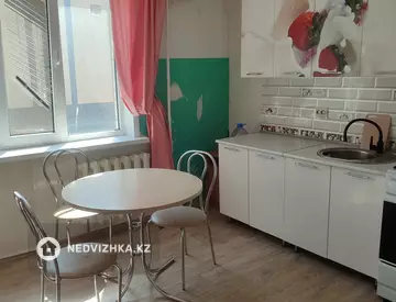 1-комнатная квартира, этаж 4 из 9, 45 м²
