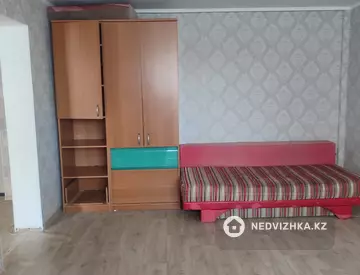 1-комнатная квартира, этаж 4 из 9, 45 м²
