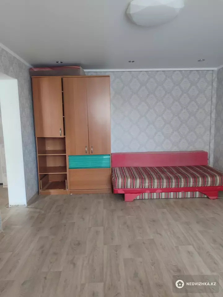 1-комнатная квартира, этаж 4 из 9, 45 м², фотография 2