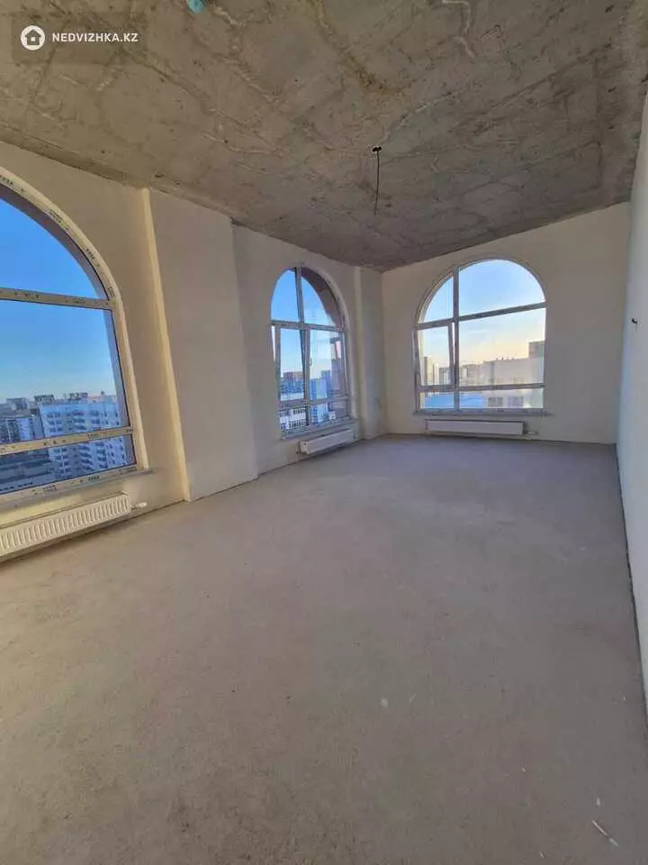 4-комнатная квартира, этаж 14 из 14, 160 м², 2-фотосурет