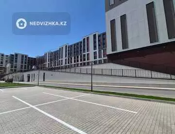 4-комнатная квартира, этаж 4 из 9, 119 м², миниатюра 12