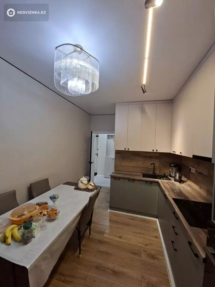 3-комнатная квартира, этаж 3 из 3, 57 м², фотография 2