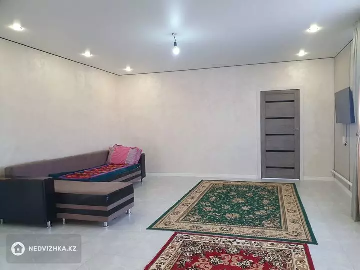 5-комнатный дом, 10 соток, 128 м²