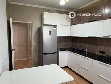 3-комнатная квартира, этаж 3 из 9, 95 м²