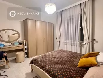 6-бөлмелі үй, 5 соттық, 230 м², 2-нобай