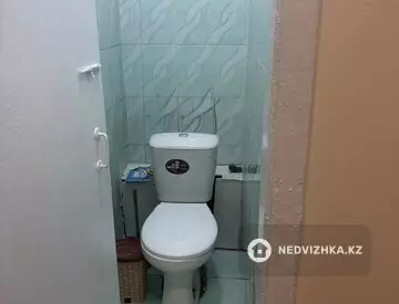 2-комнатная квартира, этаж 3 из 5, 40 м², миниатюра 5
