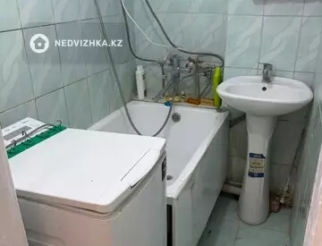 2-комнатная квартира, этаж 3 из 5, 40 м², миниатюра 6