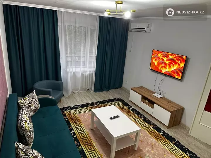 2-комнатная квартира, этаж 2 из 5, 50 м², Посуточно, 3-фотосурет