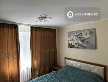 2-комнатная квартира, этаж 2 из 5, 50 м², Посуточно