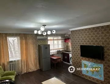 3-комнатная квартира, этаж 3 из 5, 60 м², Посуточно
