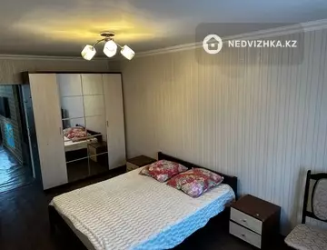 3-комнатная квартира, этаж 3 из 5, 60 м², Посуточно