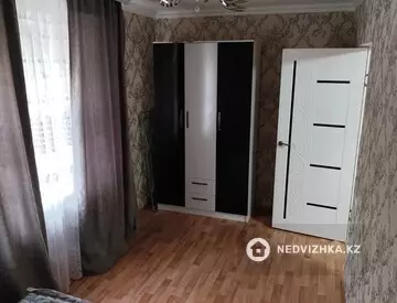 2-комнатная квартира, этаж 2 из 5, 44 м², Посуточно