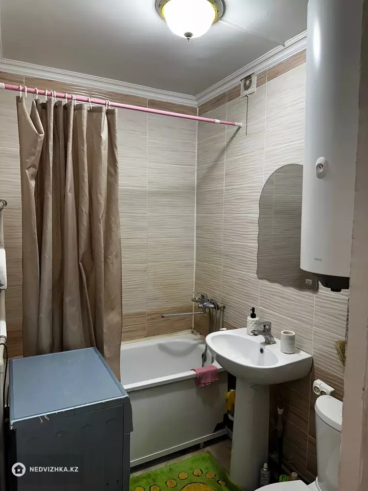 2-комнатная квартира, этаж 2 из 5, 50 м², Посуточно, 5-фотосурет