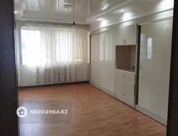 2-комнатная квартира, этаж 8 из 9, 65 м²