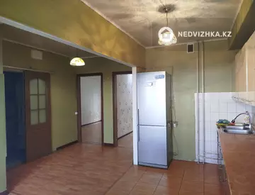 2-комнатная квартира, этаж 8 из 9, 65 м²