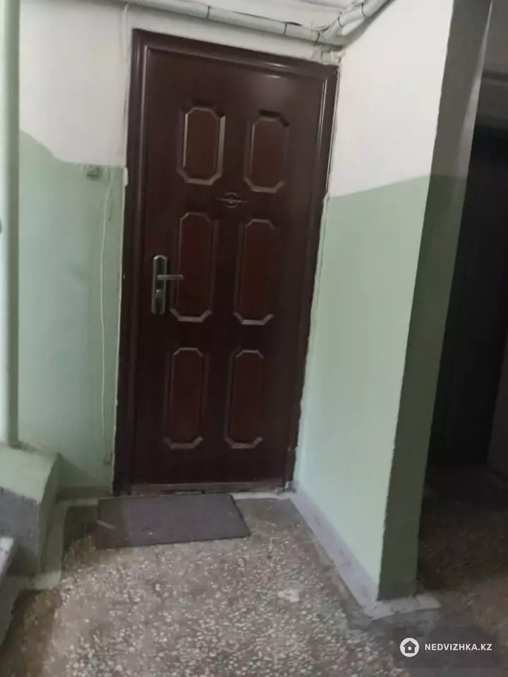 3-комнатная квартира, этаж 1 из 9, 72 м², фотография 2