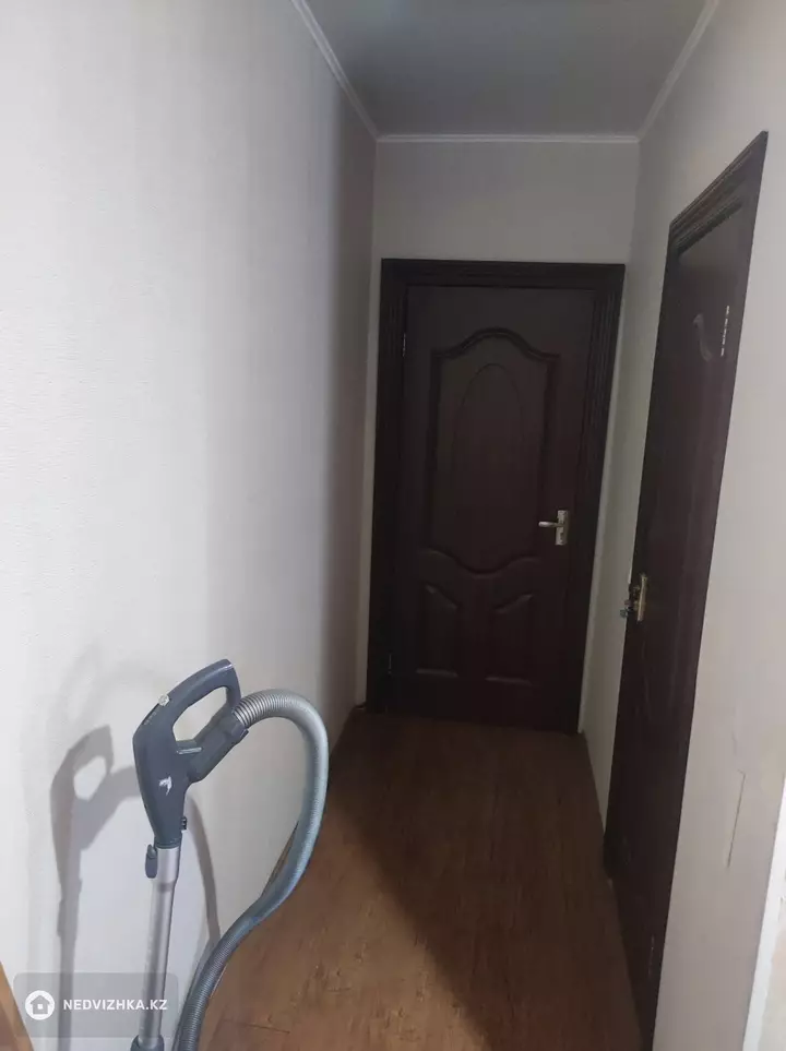 2-комнатная квартира, этаж 8 из 12, 68 м², фотография 4