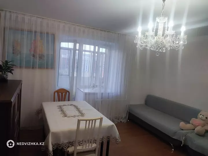 2-комнатная квартира, этаж 8 из 12, 68 м², фотография 5