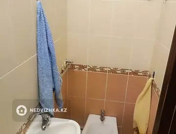 2-комнатная квартира, этаж 8 из 12, 68 м², миниатюра 9