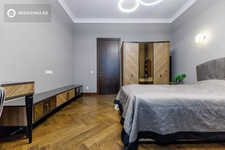 4-комнатная квартира, этаж 17 из 18, 148 м², фотография 4