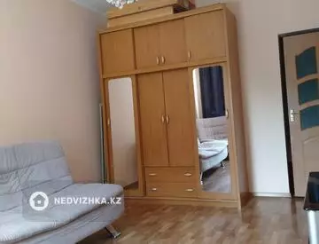 1-комнатная квартира, этаж 4 из 9, 45 м²