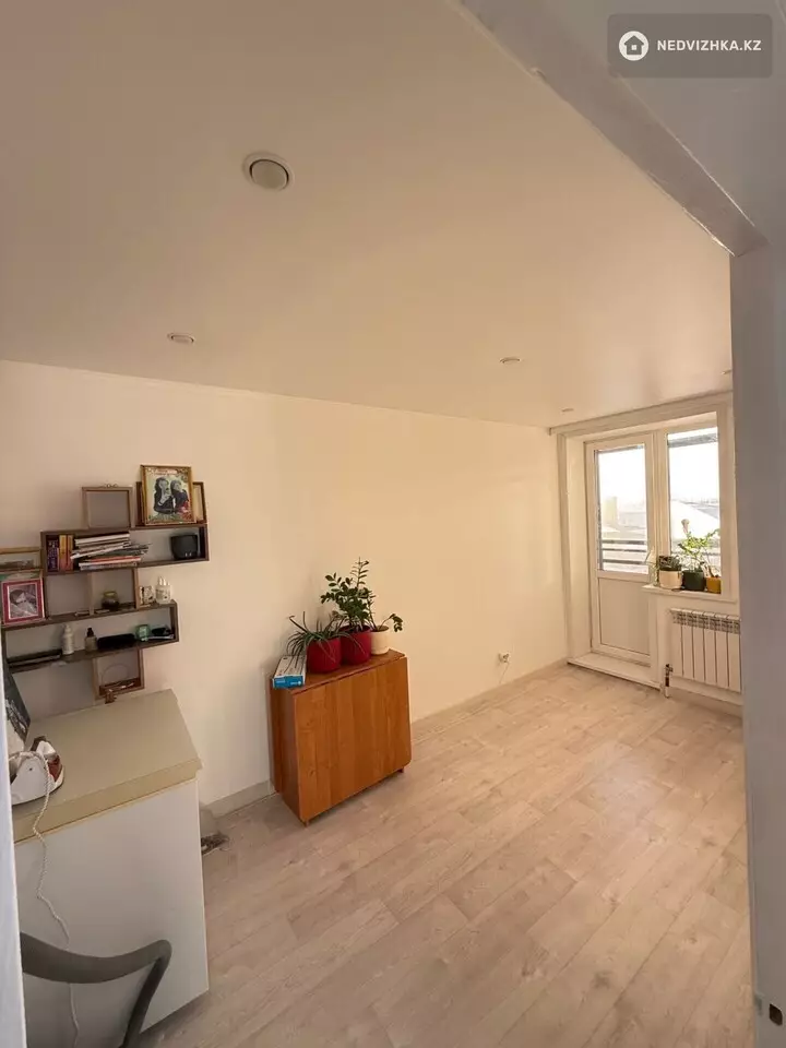 2-комнатная квартира, этаж 3 из 18, 54 м², фотография 5
