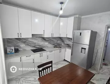 2-комнатная квартира, этаж 13 из 12, 59 м², миниатюра 3