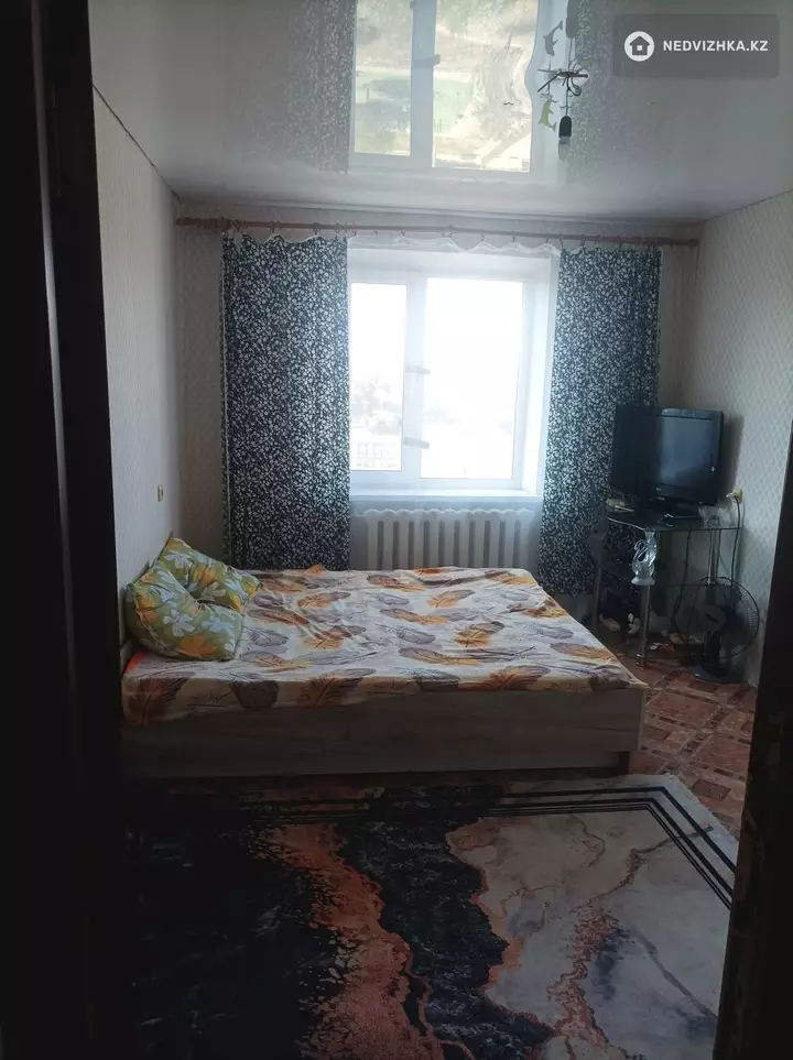 2-комнатная квартира, этаж 9 из 9, 50 м², фотография 3