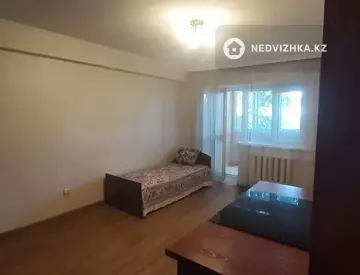 4-комнатная квартира, этаж 2 из 5, 80 м², миниатюра 7