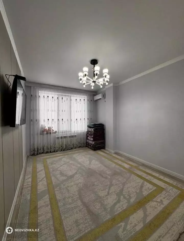 1-комнатная квартира, этаж 8 из 10, 37 м², фотография 3