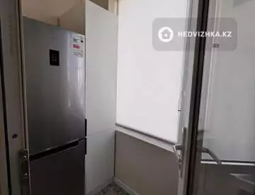 1-комнатная квартира, этаж 8 из 10, 37 м²