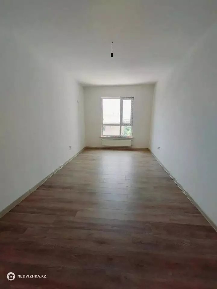3-комнатная квартира, этаж 7 из 9, 114 м², фотография 2
