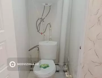 3-комнатная квартира, этаж 10 из 10, 64 м²