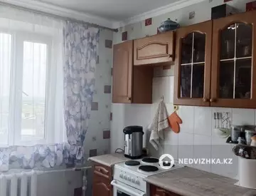3-комнатная квартира, этаж 10 из 10, 64 м², миниатюра 7