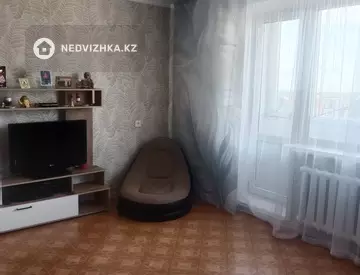 3-комнатная квартира, этаж 10 из 10, 64 м², миниатюра 9