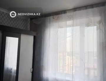 3-комнатная квартира, этаж 10 из 10, 64 м², миниатюра 11