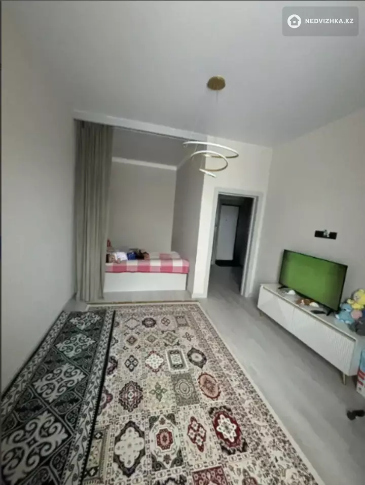 1-комнатная квартира, этаж 1 из 12, 39 м², фотография 4