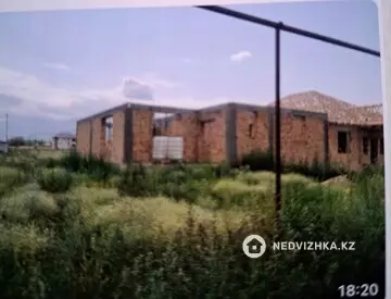1-комнатный дом, 6 соток, 135 м²