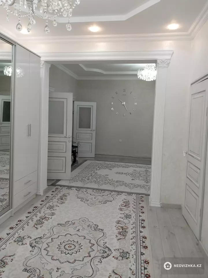 4-комнатный дом, 8 соток, 224 м², фотография 3