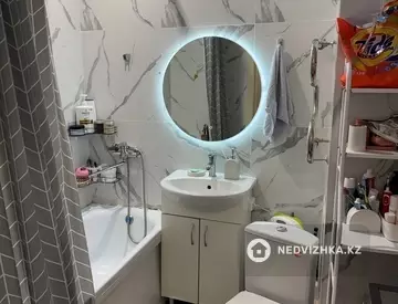2-комнатная квартира, этаж 3 из 10, 49 м²