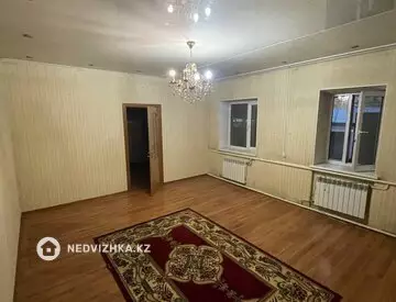 3-комнатный дом, 4 соток, 49 м², На длительный срок