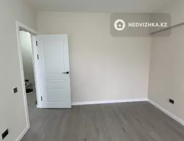 3-комнатная квартира, этаж 4 из 9, 74 м²