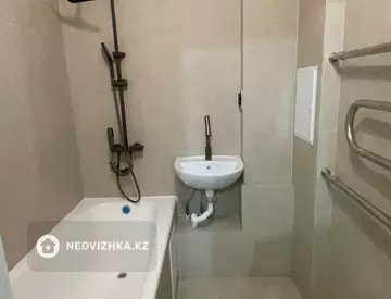 3-комнатная квартира, этаж 4 из 9, 74 м²